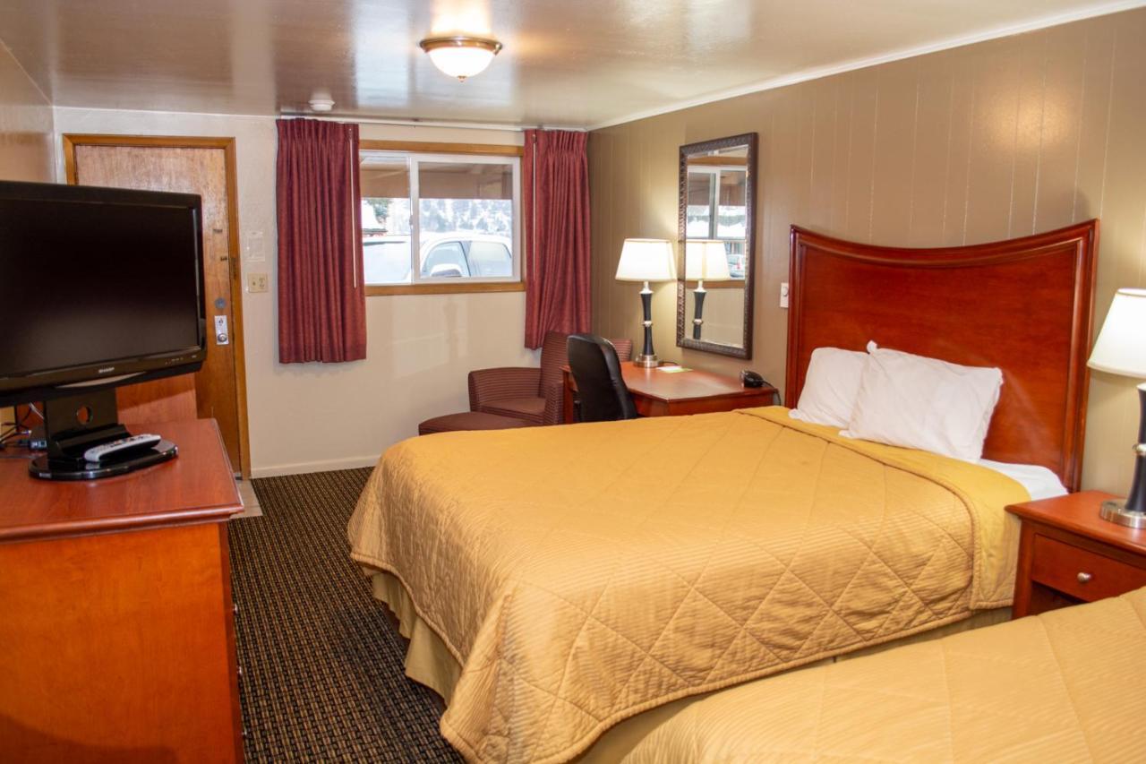 Oregon Motel 8&RV Park Klamath Falls Exterior foto